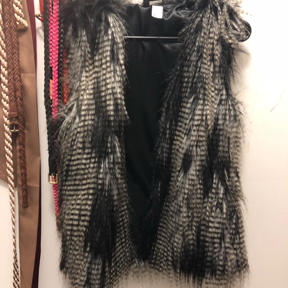 Fur vest